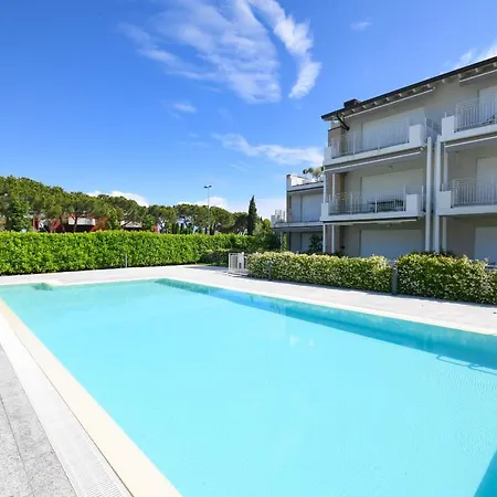 Apartment La Castellana Lake View
